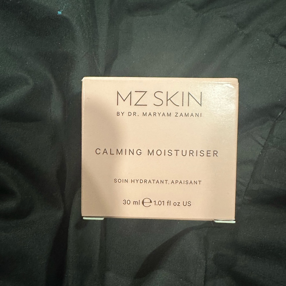 Skin Pink and Black Moisturizer for Hydration